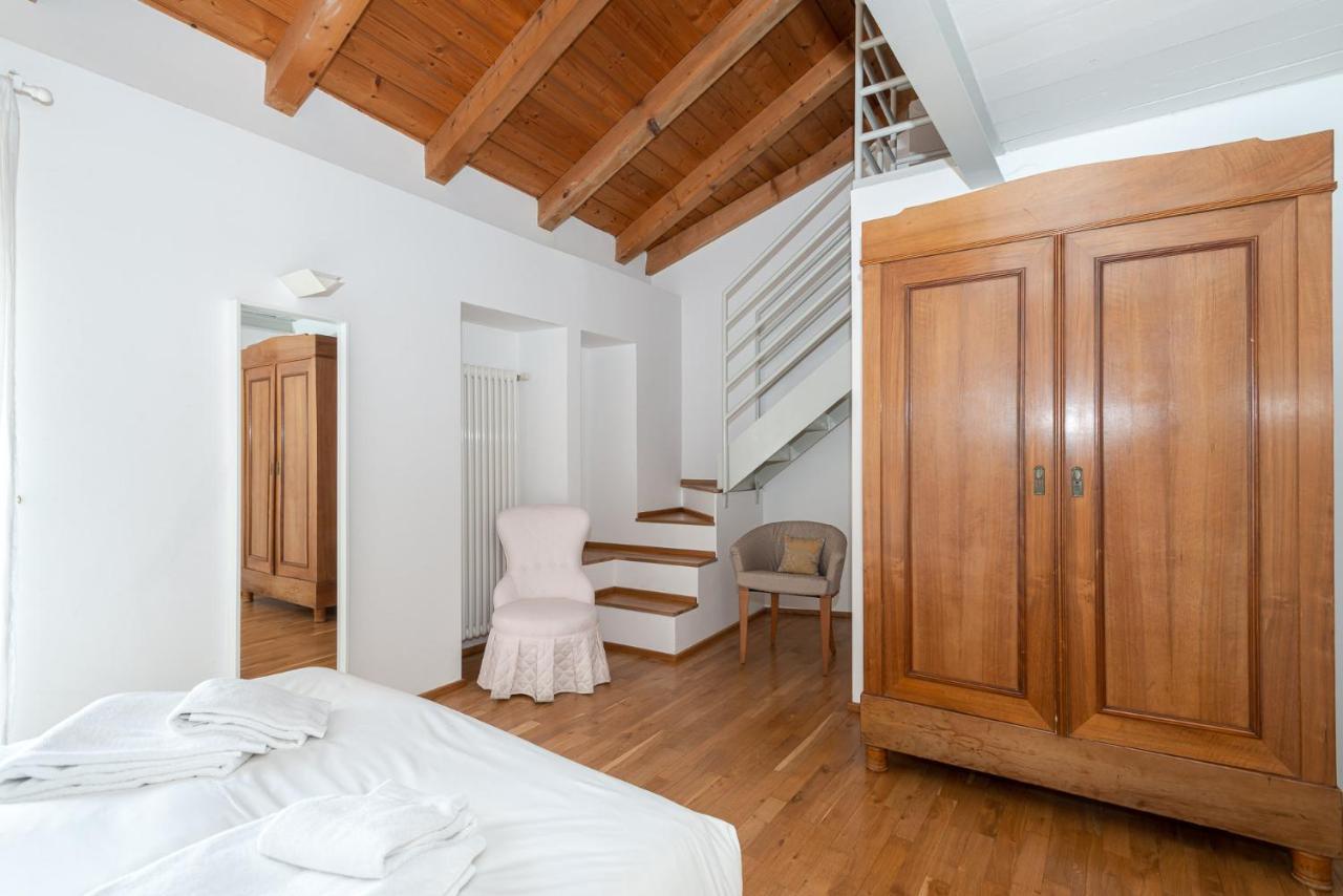 A Casa Nuccia Mansarda By Holiday Solutions Como Exterior photo